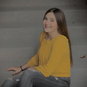 Meet your Posher, Abigail